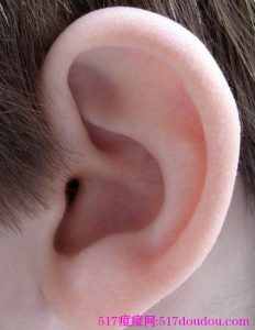 耳朵里面长痘痘有哪些原因和如何调理